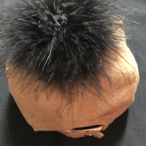 BCBG Felt Cap - Picture 4 of 6